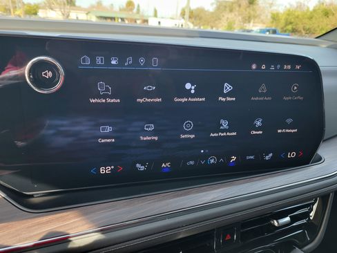 Used 2026 Chevrolet Tahoe Z71 w/ Comfort Package image 19