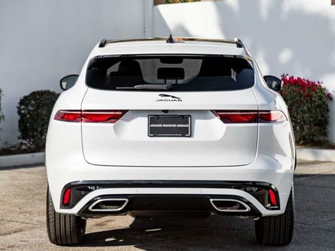 New 2025 Jaguar F-PACE R-Dynamic S image 8