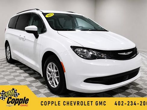 Used 2021 Chrysler Voyager Lxi FWD image 1