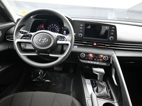 Certified 2023 Hyundai Elantra SEL w/ Cargo Package image 19