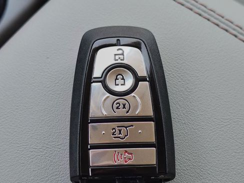 New 2026 Ford Explorer Active w/ Active Comfort Package RWD image 32