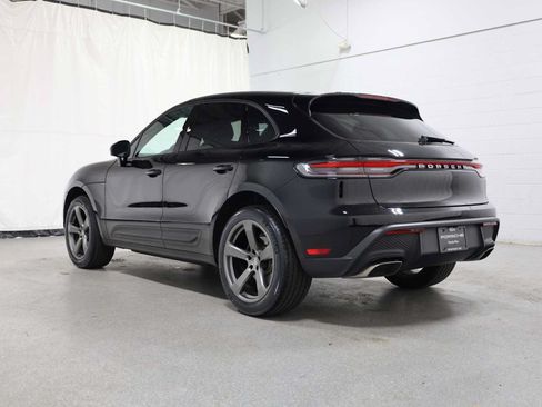 Used 2026 Porsche Macan AWD/4WD image 3