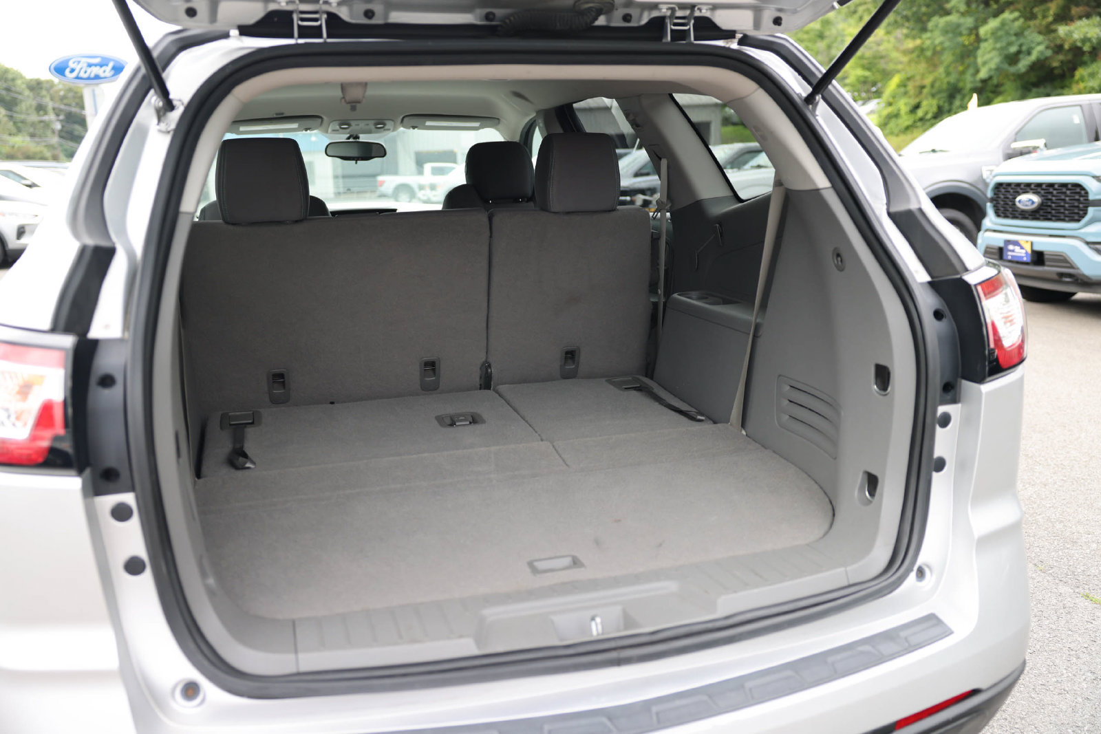 Used 2016 Chevrolet Traverse LS FWD image 13