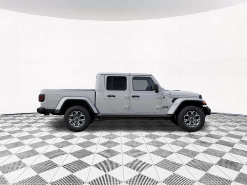 New 2026 Jeep Gladiator Sport AWD/4WD image 29