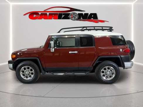 Used 2011 Toyota FJ Cruiser 2WD w/ Upgrade Pkg image 6