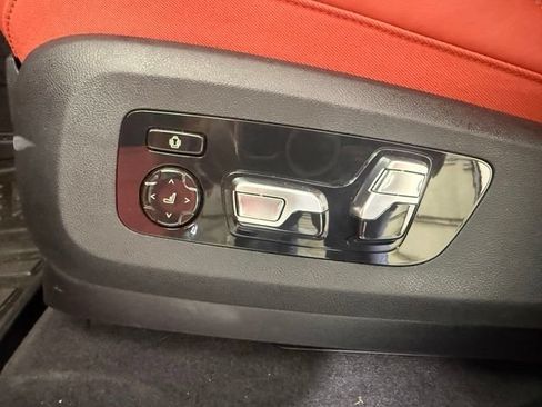 Used 2025 BMW XM AWD/4WD image 36