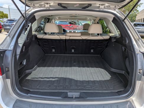 Used 2016 Subaru Outback 2.5i Limited AWD/4WD image 13