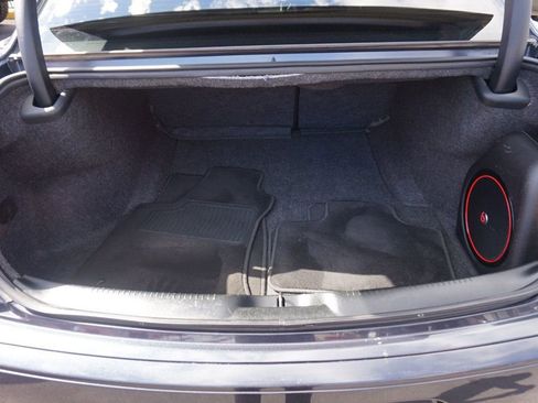 Used 2018 Chrysler 300 S w/ 300S Premium Group RWD image 8
