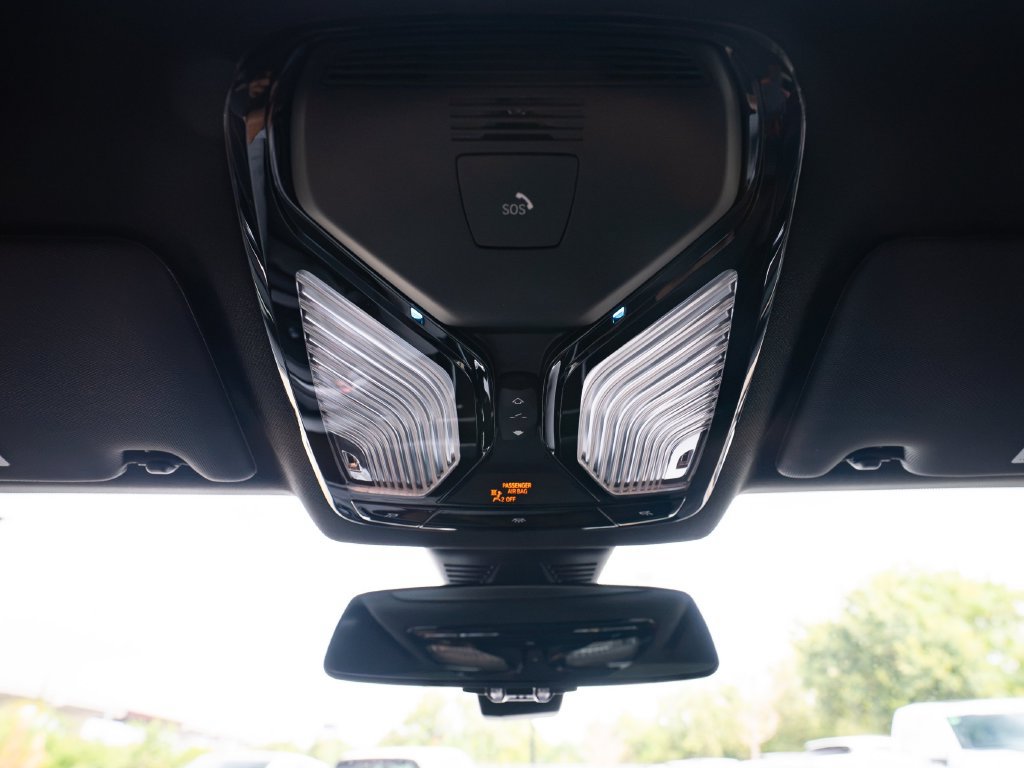 Used 2025 BMW M2 w/ Lighting Package RWD image 20