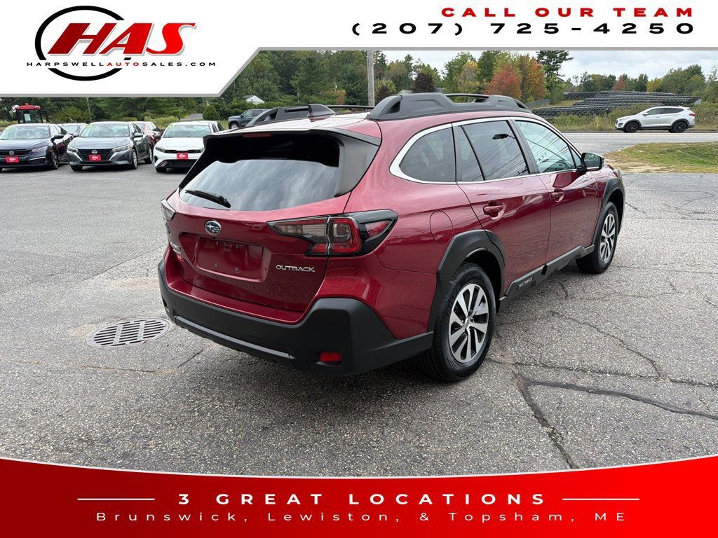 Used 2023 Subaru Outback Premium AWD/4WD image 4