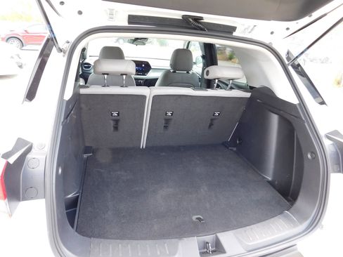 Used 2025 Chevrolet TrailBlazer LT FWD image 6