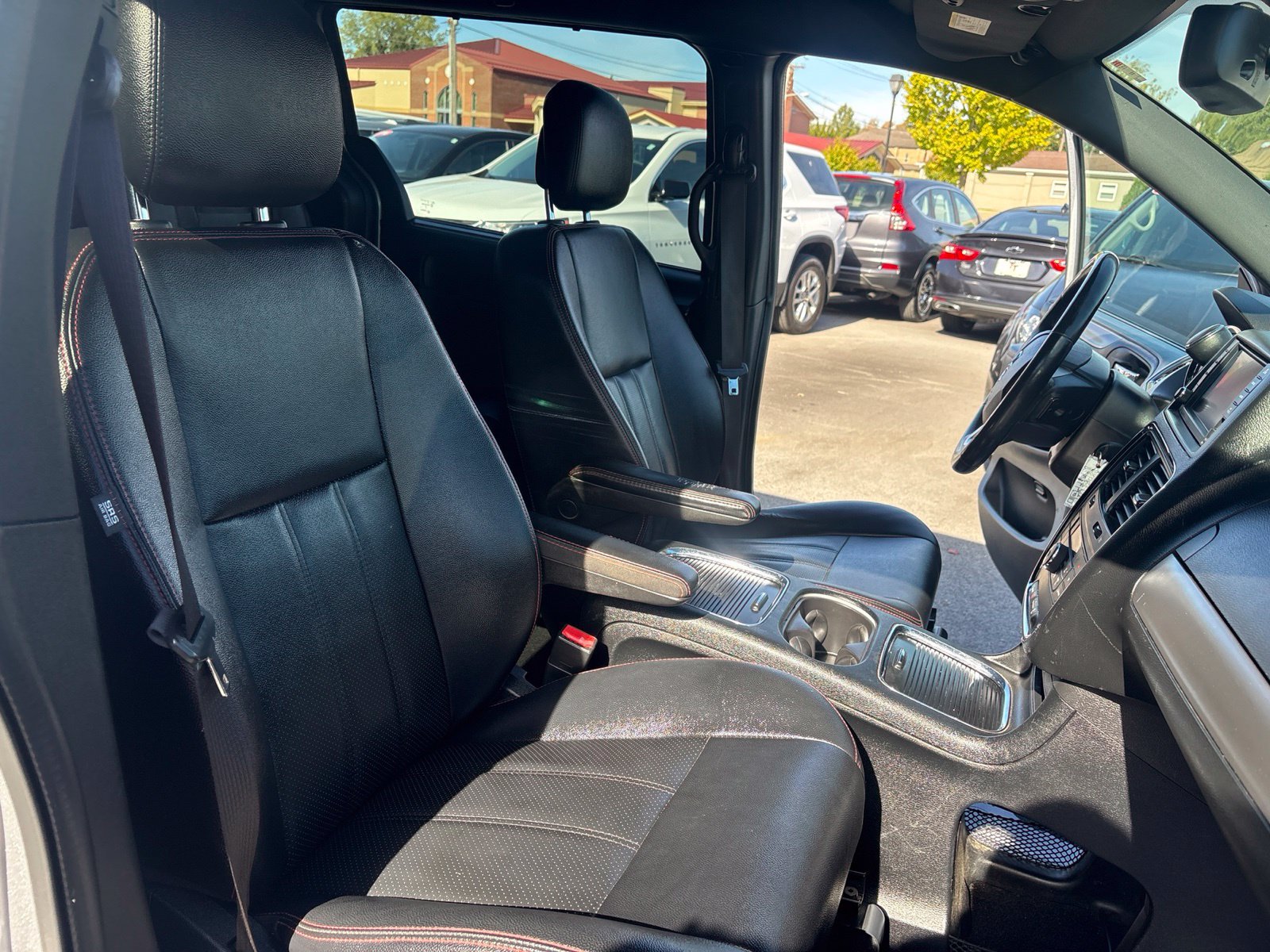 Used 2019 Dodge Grand Caravan GT FWD image 24