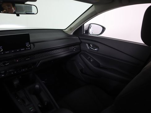Used 2024 Honda Accord EX image 36