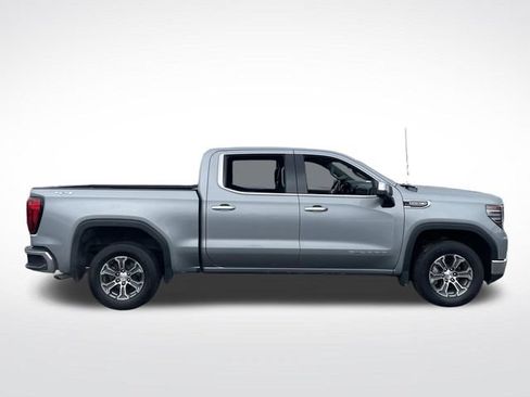 Used 2025 GMC Sierra 1500 SLT AWD/4WD image 7