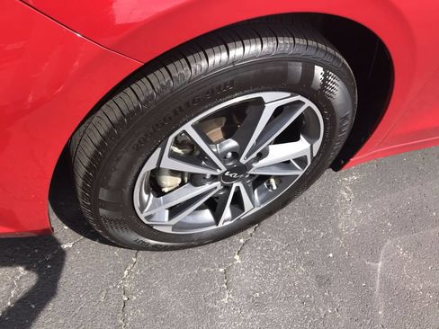 Used 2022 Kia Forte LXS FWD image 10