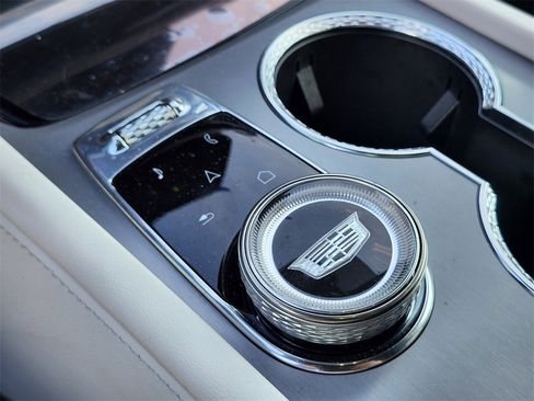 Used 2026 Cadillac Vistiq Luxury image 25