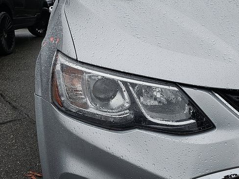 Used 2020 Chevrolet Sonic LT image 9