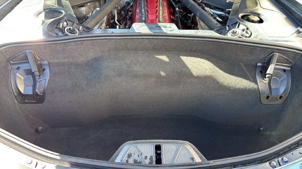 Used 2024 Chevrolet Corvette Stingray Preferred Cpe w/ Z51 Performance Package RWD image 21