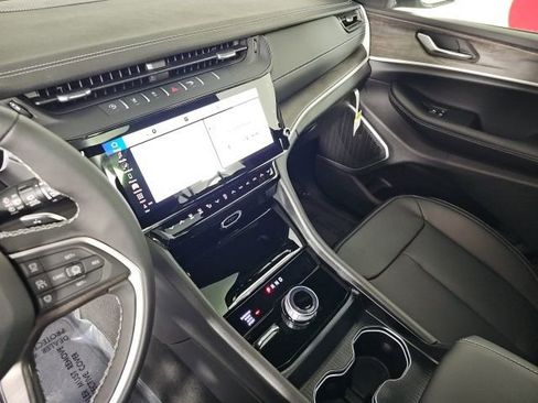 New 2026 Jeep Grand Cherokee L Limited image 27