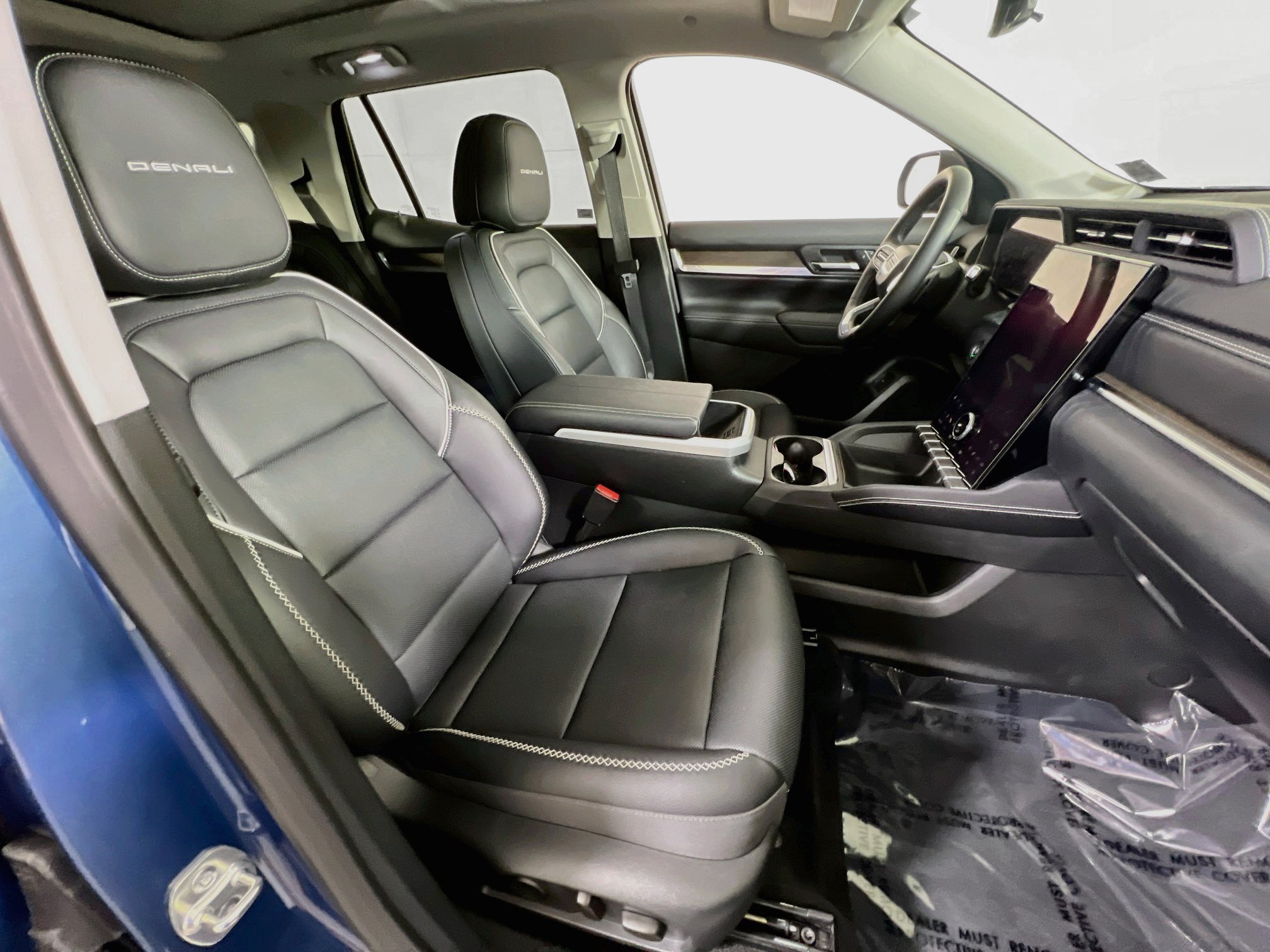 Used 2026 GMC Terrain Denali AWD/4WD image 27