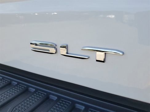 New 2026 GMC Sierra 1500 SLT w/ SLT Premium Plus Package image 10