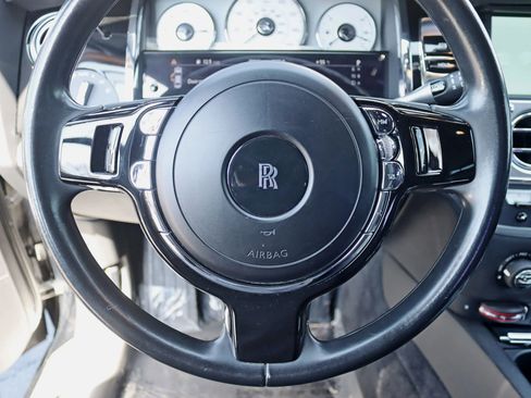 Used 2015 Rolls-Royce Ghost RWD image 20
