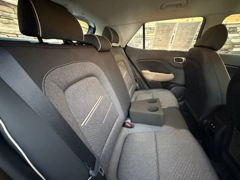 Certified 2026 Hyundai Venue SEL FWD image 34