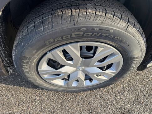 New 2026 Toyota Corolla Cross L image 17