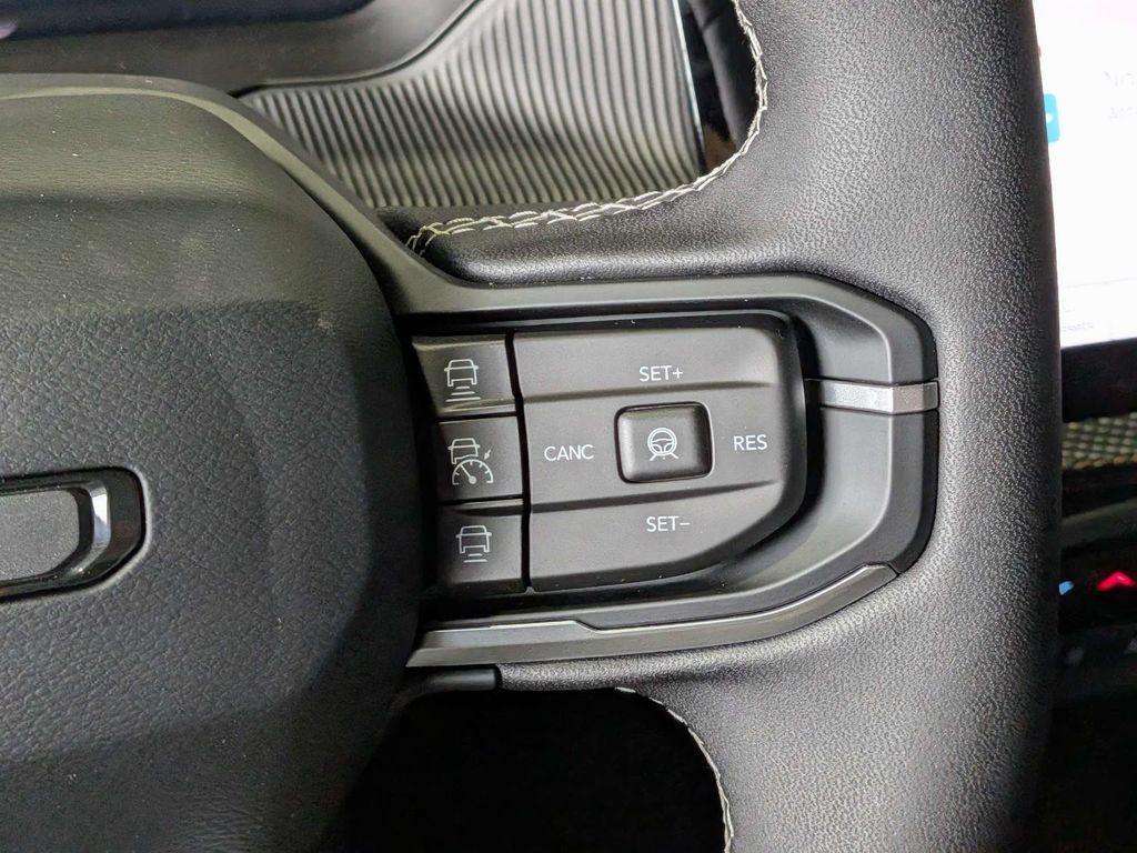 New 2026 Jeep Cherokee Overland AWD/4WD image 21