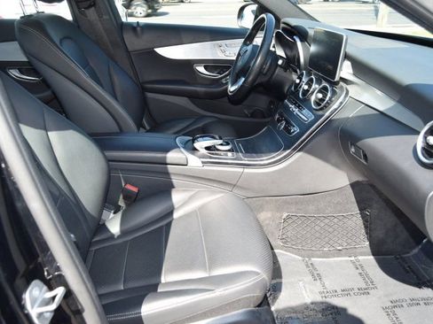 Used 2018 Mercedes-Benz C 300 4MATIC Sedan image 32