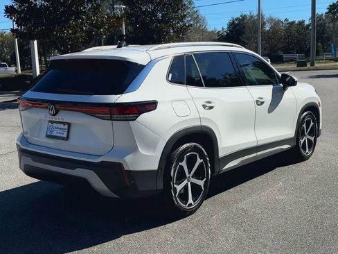 New 2026 Volkswagen Tiguan SE image 8