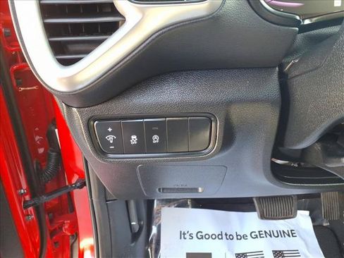 Used 2025 Kia Soul LX w/ LX Technology Package FWD image 20