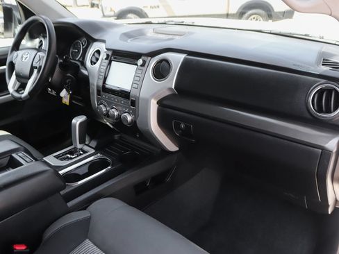 Used 2015 Toyota Tundra SR5 w/ SR5 Upgrade Package RWD image 35