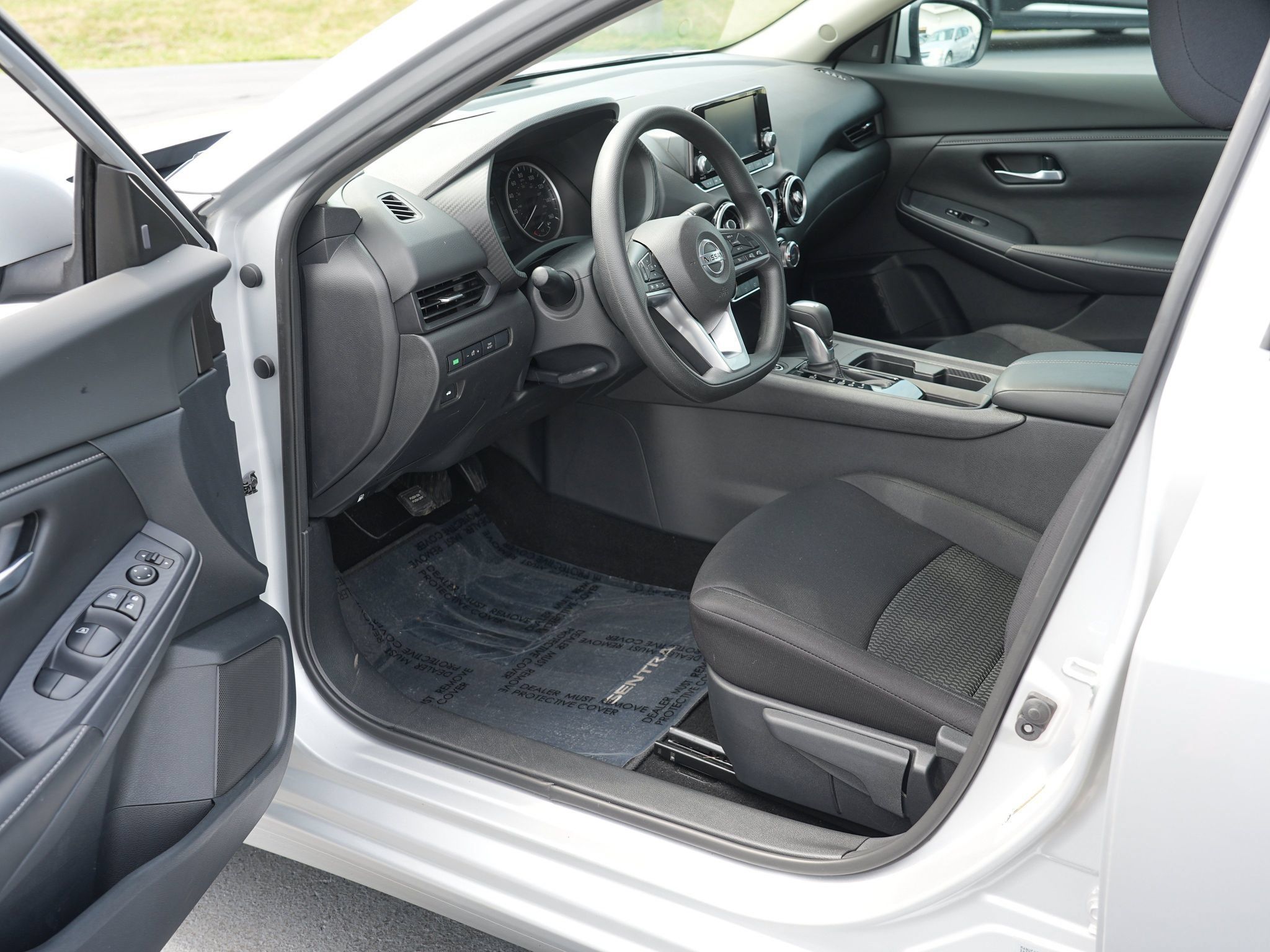 Used 2021 Nissan Sentra S FWD image 14