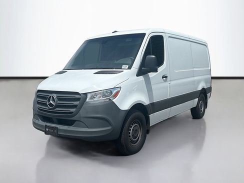 Used 2023 Mercedes-Benz Sprinter 2500 image 7