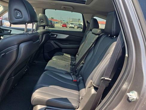 Certified 2024 Acura MDX FWD w/ Technology Package image 23