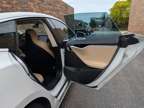 Used 2017 Tesla Model S RWD image 22