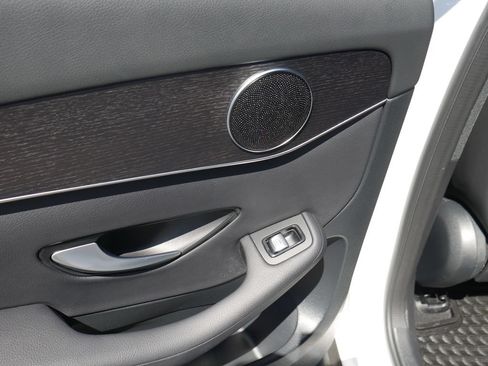 Used 2022 Mercedes-Benz GLC 300 4MATIC image 20