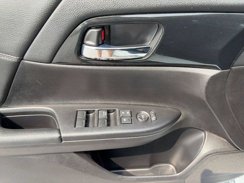 Used 2014 Honda Accord Sport image 15