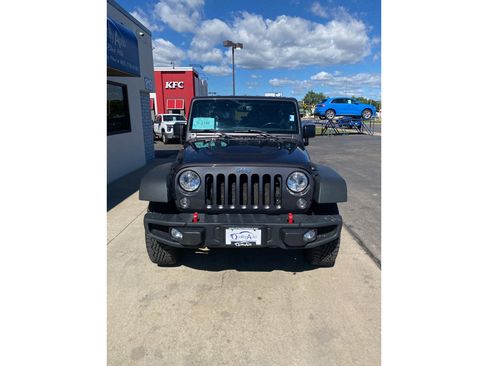 Used 2014 Jeep Wrangler Unlimited Rubicon AWD/4WD image 3