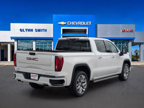 Used 2024 GMC Sierra 1500 Denali w/ Denali Reserve Package AWD/4WD image 8