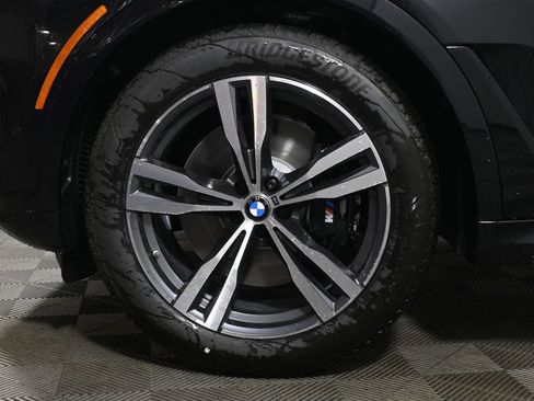 Used 2027 BMW X7 M60i AWD/4WD image 12