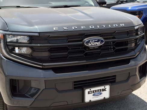 New 2026 Ford Expedition Active RWD image 26