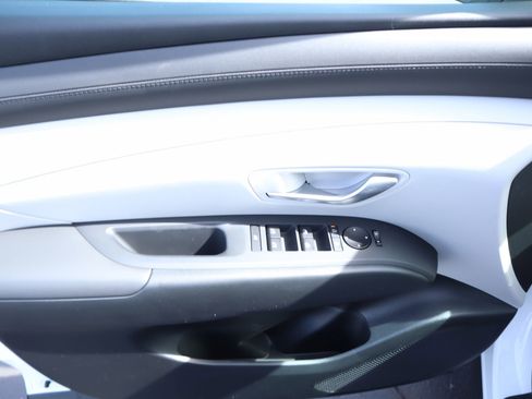 New 2026 Hyundai Tucson SEL image 17