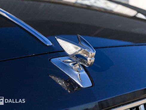 Used 2020 Bentley Flying Spur W12 image 3