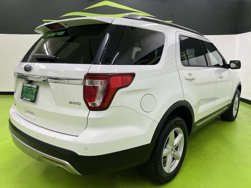 Used 2016 Ford Explorer XLT AWD/4WD image 10