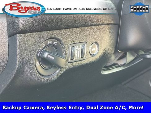 Used 2023 Dodge Challenger SXT image 13