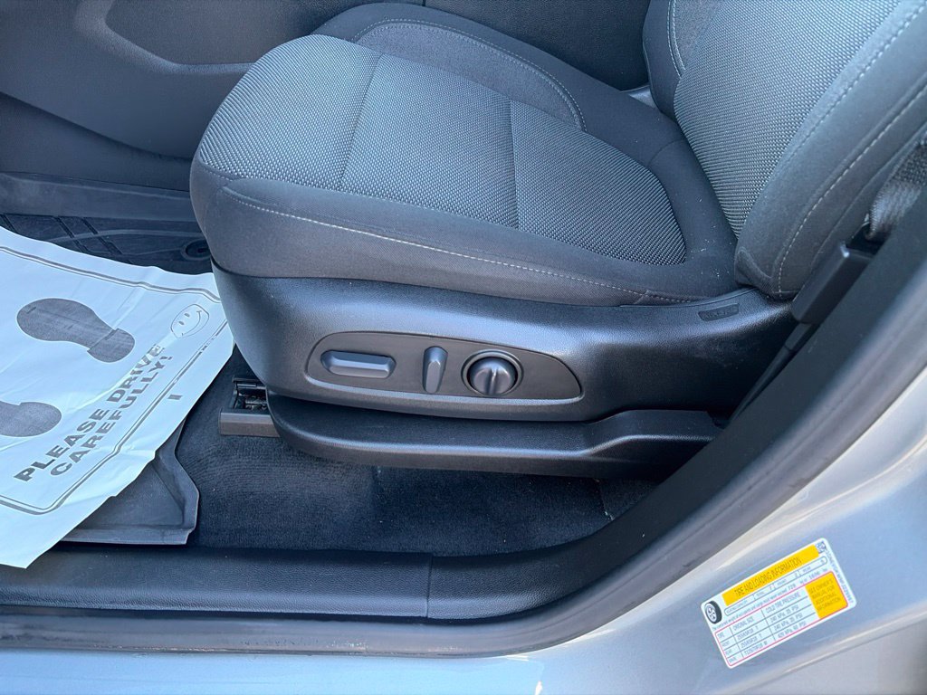 Used 2023 Chevrolet Traverse LT w/ LPO, Floor Liner Package AWD/4WD image 16