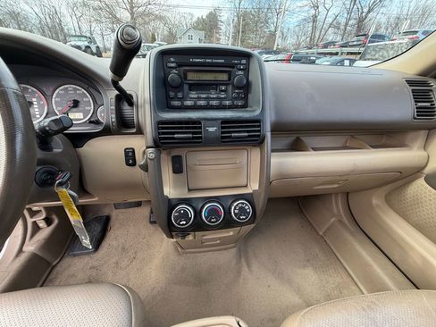 Used 2005 Honda CR-V EX image 15