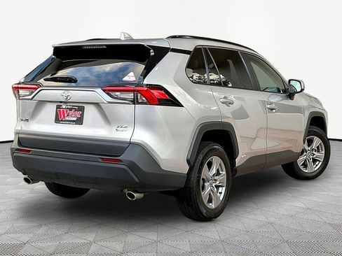 Used 2025 Toyota RAV4 XLE AWD/4WD image 6
